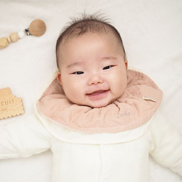 1秒着脱】名入れドーナツスタイギフト（2枚セット）・よだれかけ・出産 